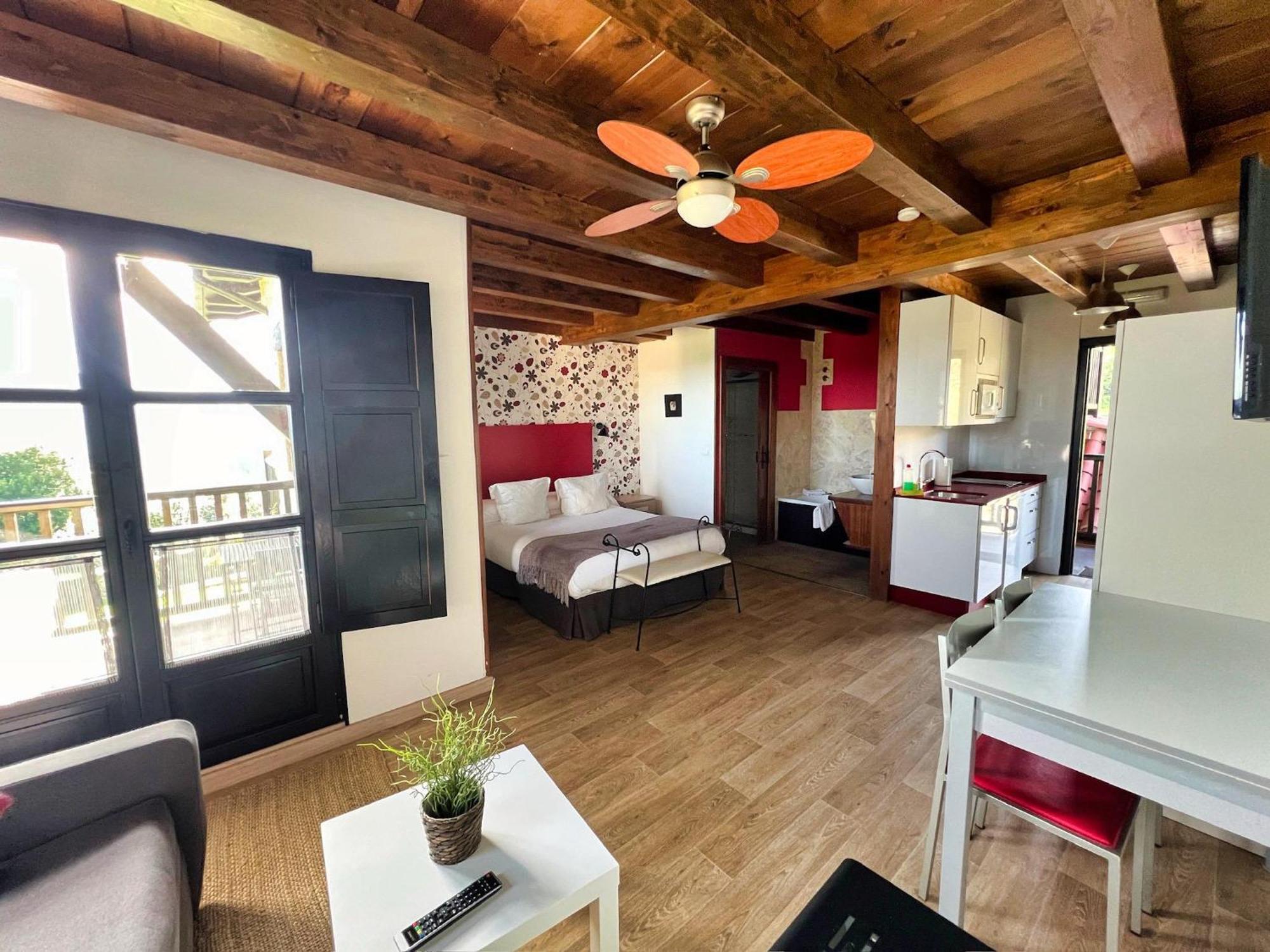 Apartamentos Spa Casco Historico De Isla - AlojateIsla Plana Εξωτερικό φωτογραφία